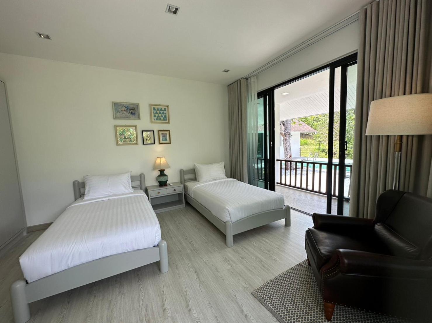 Monlada Khaoyai Hotell Mu Si Rom bilde