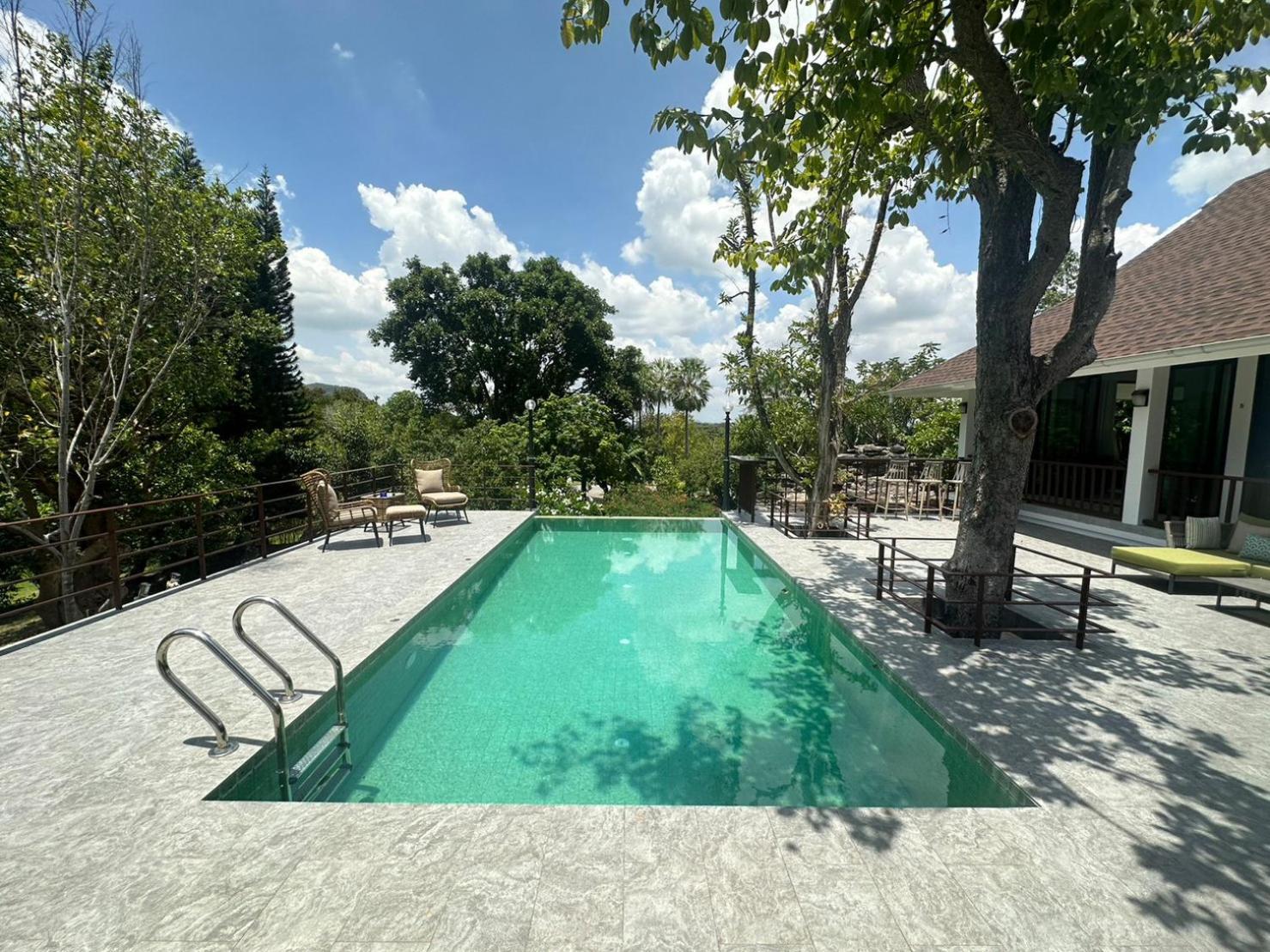 Monlada Khaoyai Hotell Mu Si Rom bilde